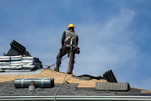 Professional Gutter Installation technician working in Arnold, MO